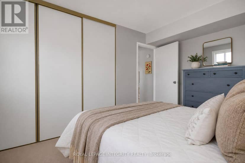 302 - 316 Lorry Greenberg Drive — photo 17 of 25