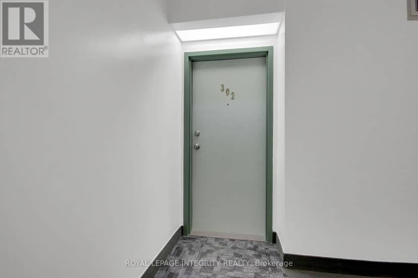 302 - 316 Lorry Greenberg Drive, Ottawa, photo 5