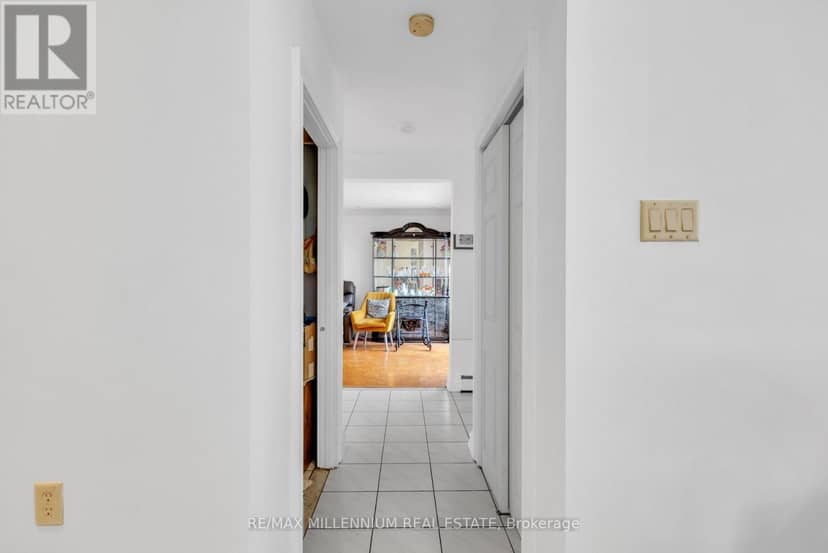 62 - 79 Driftwood Avenue — photo 15 of 38