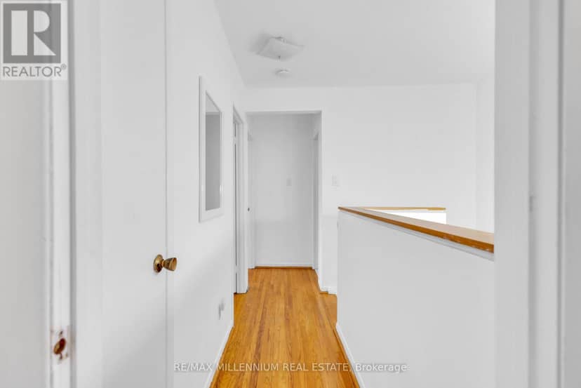 62 - 79 Driftwood Avenue — photo 27 of 38