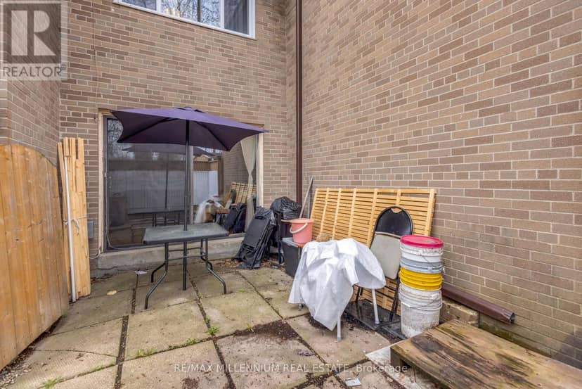 62 - 79 Driftwood Avenue — photo 28 of 38