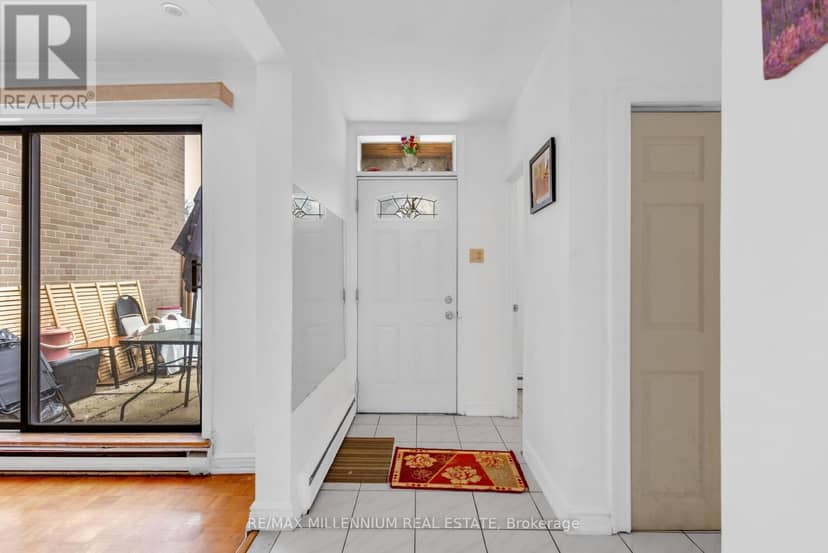 62 - 79 Driftwood Avenue — photo 4 of 38