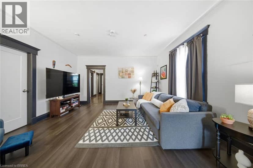12 BRUNSWICK Street — photo 10 of 33