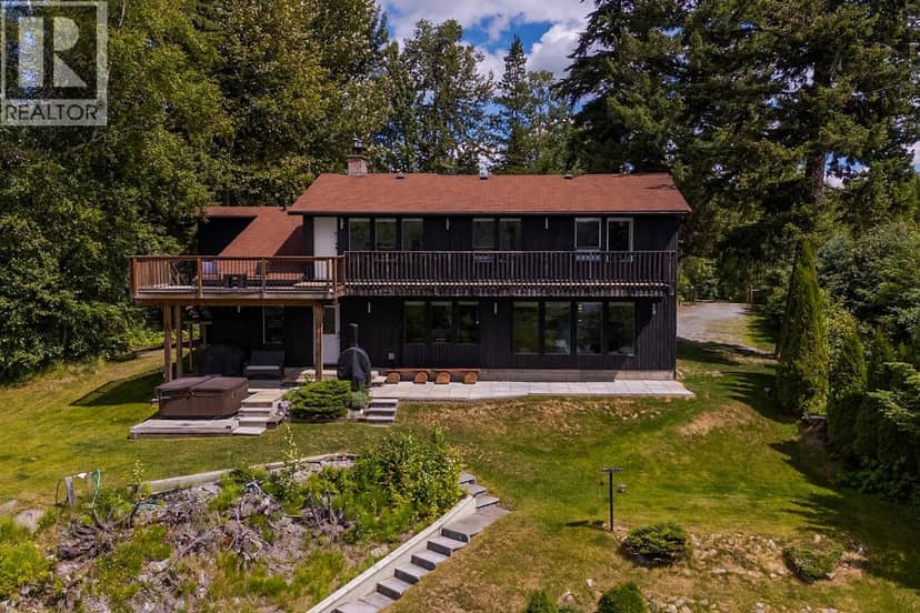 9875 LAKESHORE DRIVE, Prince George
