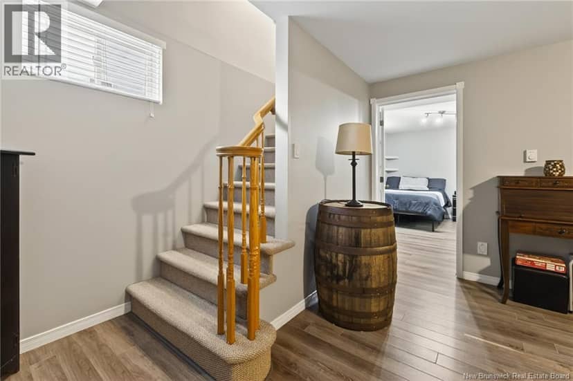 40 Stoneham Drive — photo 15 of 24