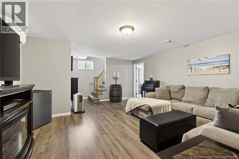 40 Stoneham Drive — photo 17 of 24