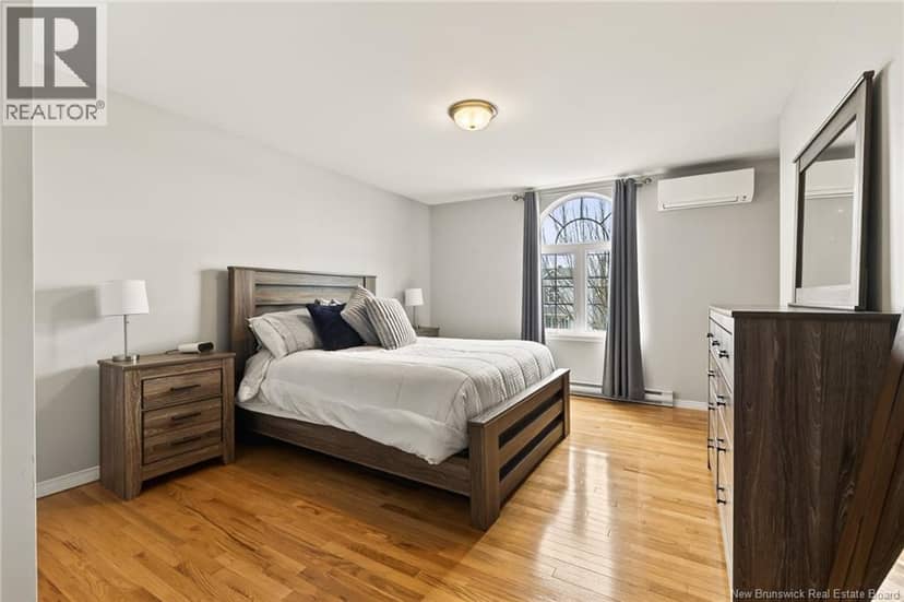 40 Stoneham Drive — photo 9 of 24