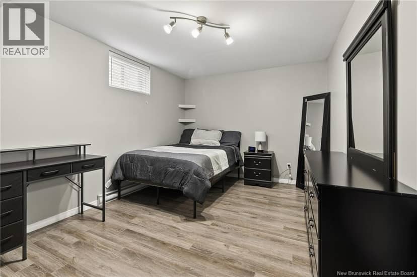 40 Stoneham Drive — photo 18 of 24