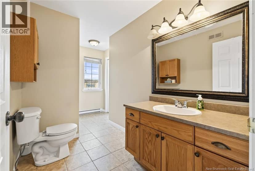 40 Stoneham Drive — photo 11 of 24