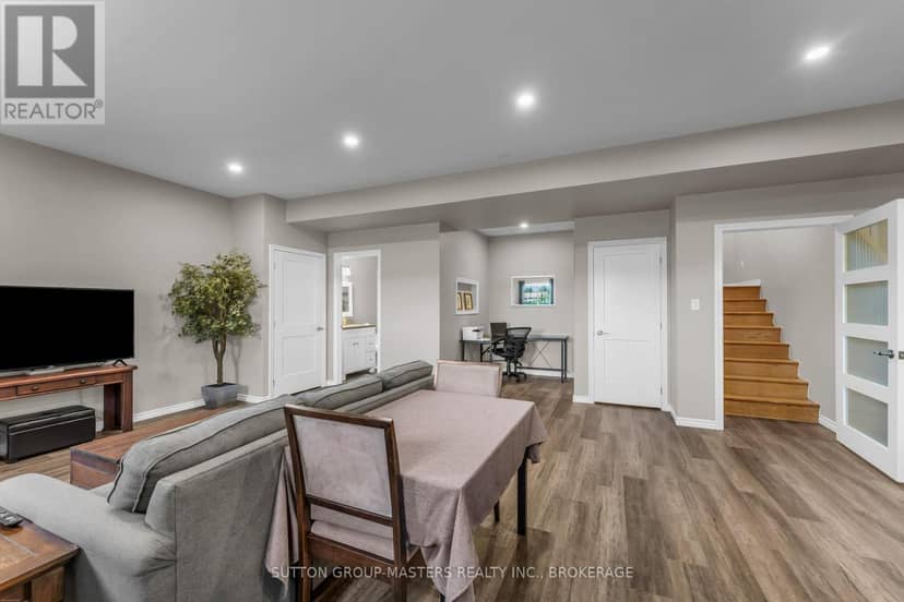 23 Owen Avenue — photo 26 of 40