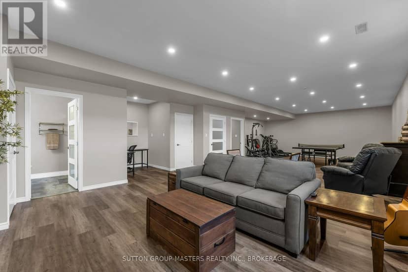23 Owen Avenue — photo 28 of 40