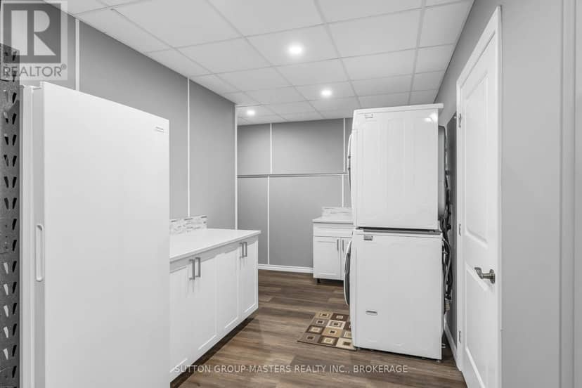 23 Owen Avenue — photo 32 of 40