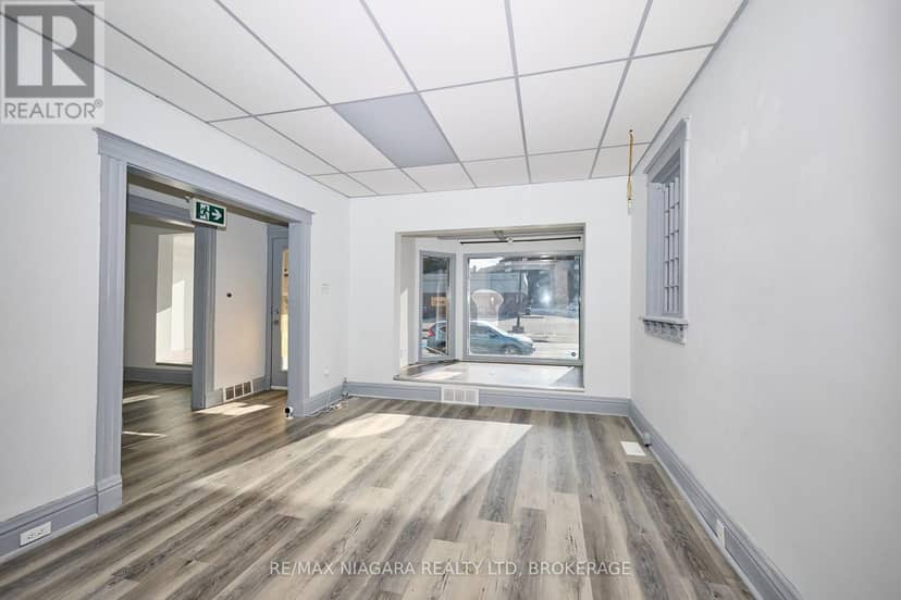 105A Welland Avenue — photo 13 of 25
