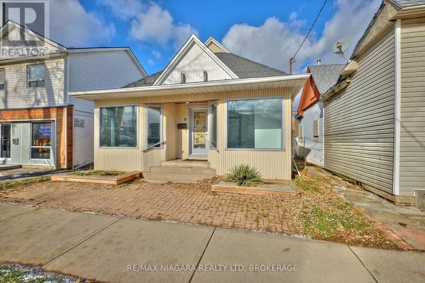 105A Welland Avenue — photo 3 of 25