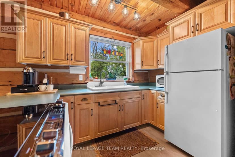 58 Hendry Lane — photo 8 of 40