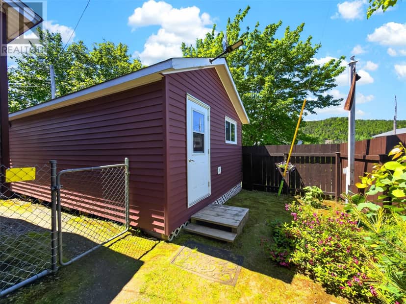 38 Main Street, Hickmans Harbour, photo 4