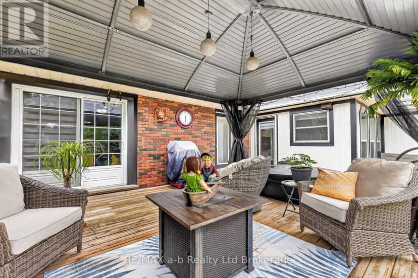 5 George Street — photo 12 of 18