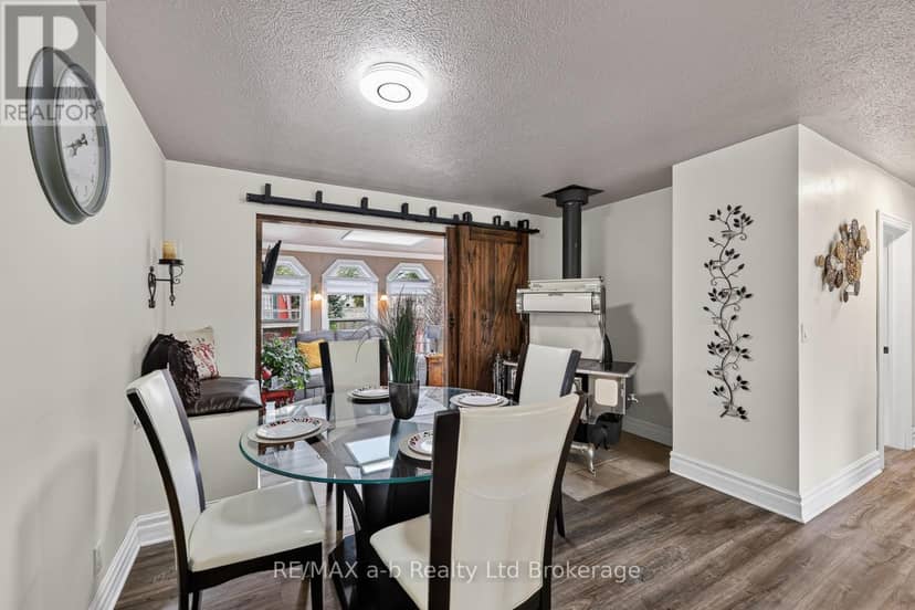 5 George Street — photo 6 of 18