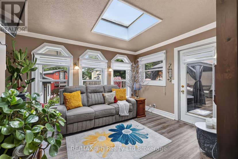 5 George Street — photo 7 of 18