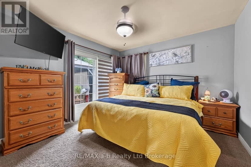 5 George Street — photo 8 of 18