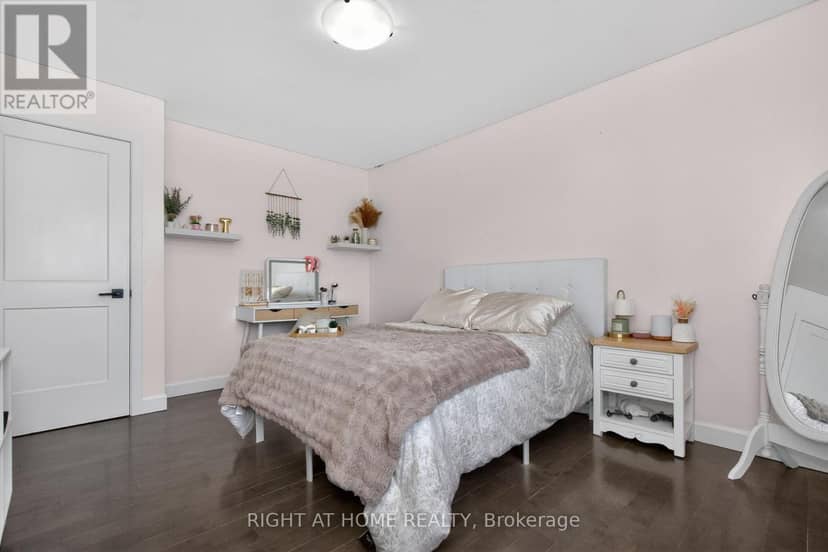4116 Innisfil Beach Road — photo 26 of 40