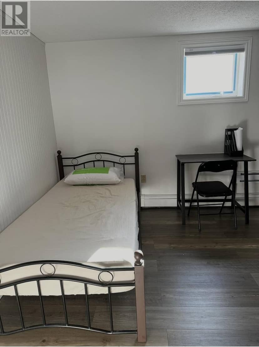 21 KIRKWOOD Drive — photo 28 of 37