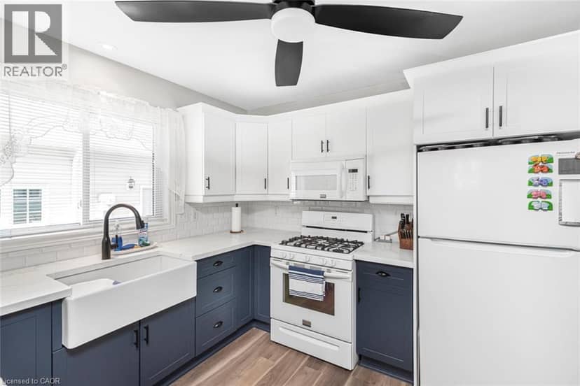 26 MAPLEWOOD Court — photo 13 of 40