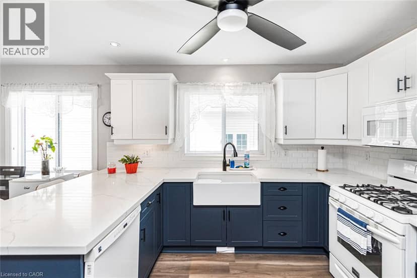 26 MAPLEWOOD Court — photo 15 of 40