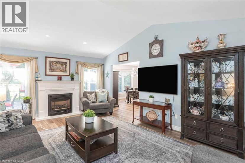 26 MAPLEWOOD Court — photo 7 of 40