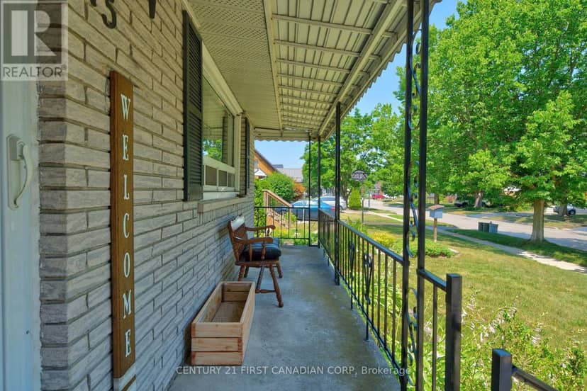 75 Glass Avenue — photo 4 of 40
