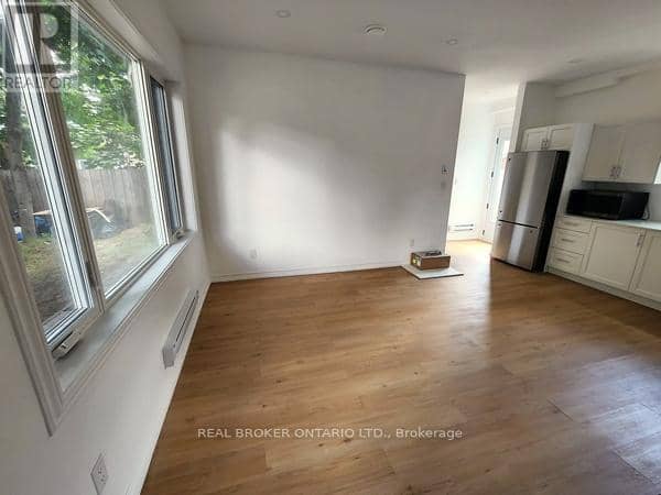 65 Ottaway Avenue — photo 35 of 40