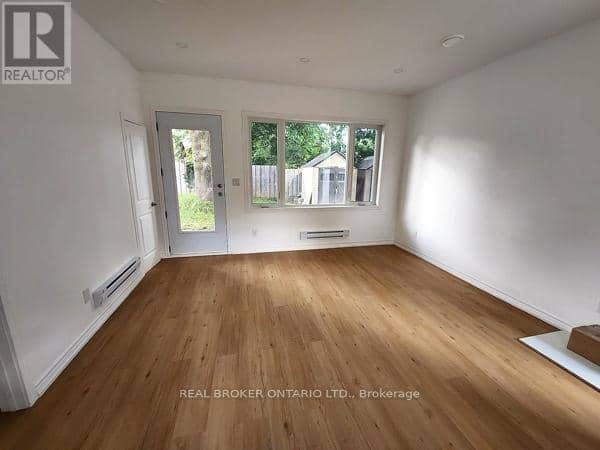 65 Ottaway Avenue — photo 36 of 40