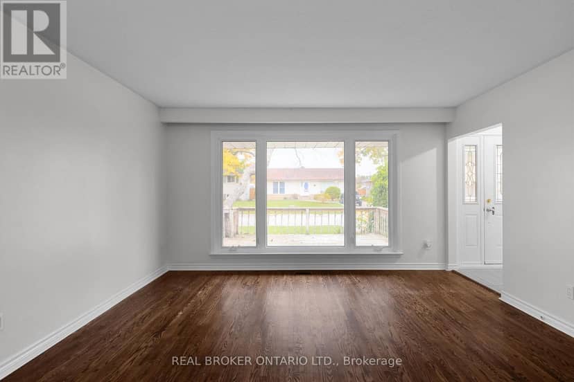 65 Ottaway Avenue — photo 5 of 40