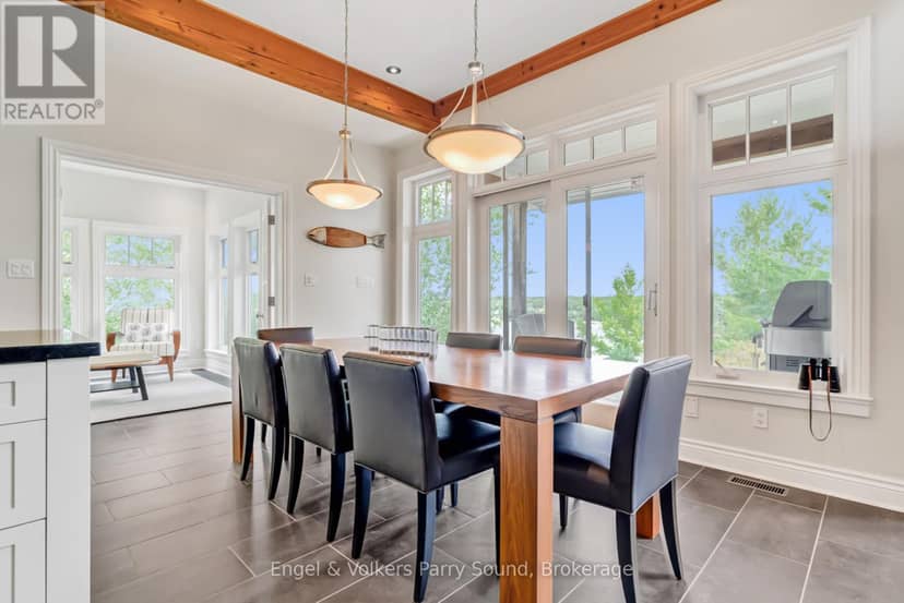 22 Beacon Point Drive — photo 10 of 40