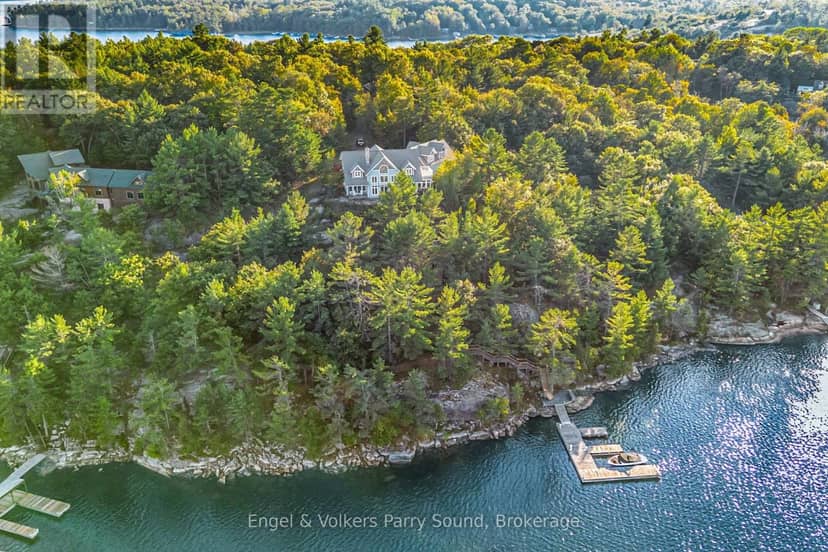 22 Beacon Point Drive, Carling, photo 2