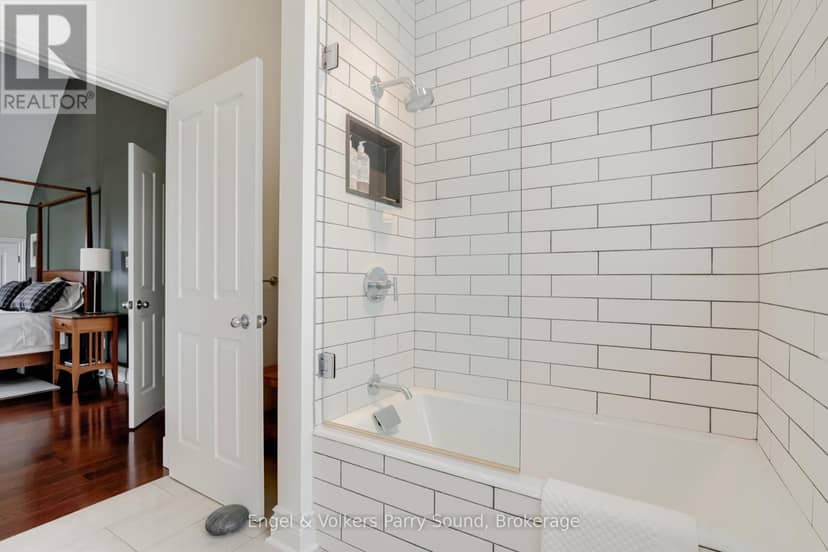 22 Beacon Point Drive — photo 25 of 40