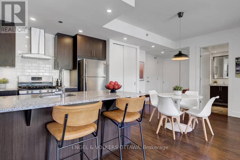 213 - 7 Marquette Avenue — photo 18 of 40