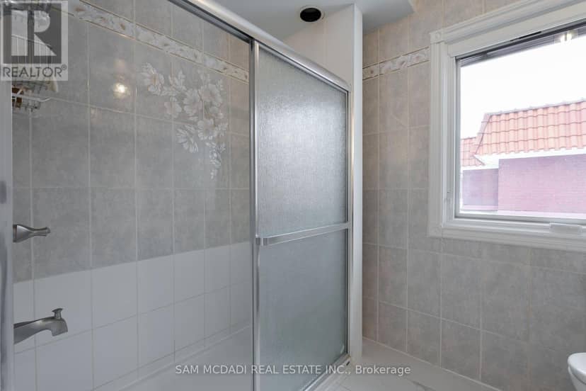 2339 Glengarry Road — photo 39 of 40