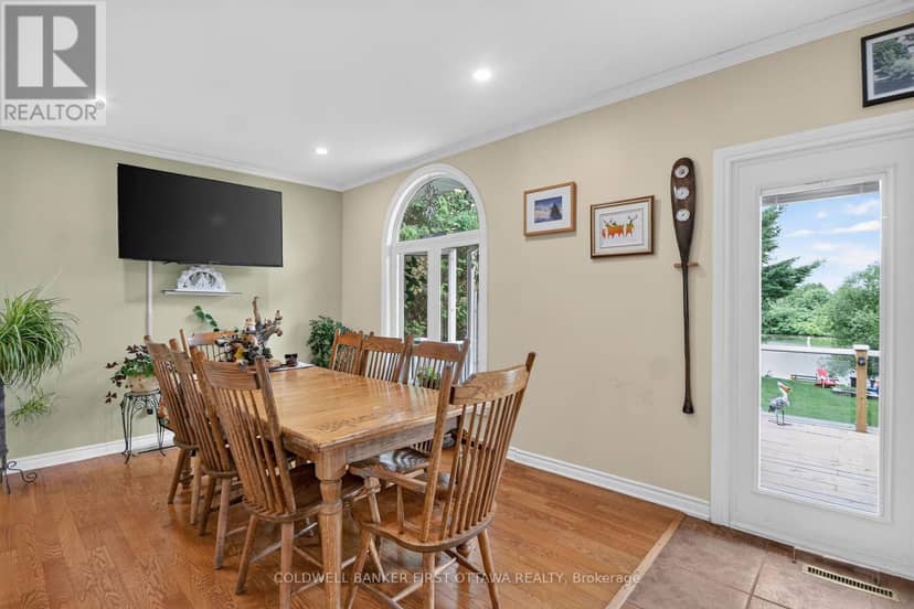 2014 River Road N — photo 14 of 40