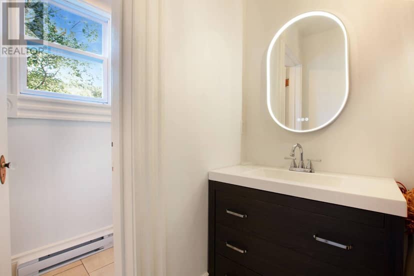 7 Waterford Bridge Road Unit#200 — photo 25 of 26