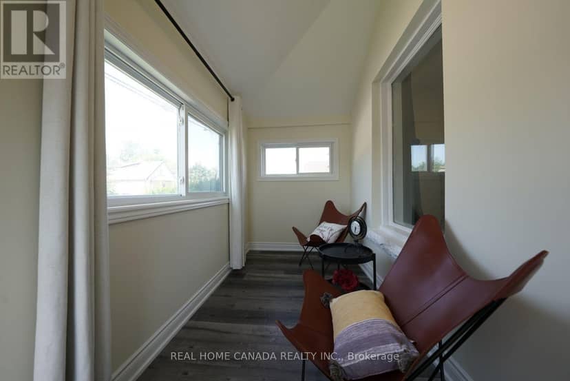 5262 Kitchener Street, Niagara Falls, photo 3