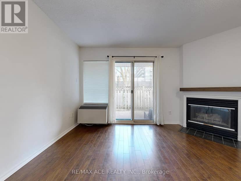 14 - 660B Wellington Street W — photo 10 of 19