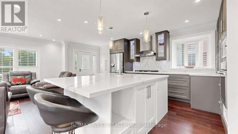 555 McCowan Road — photo 14 of 40