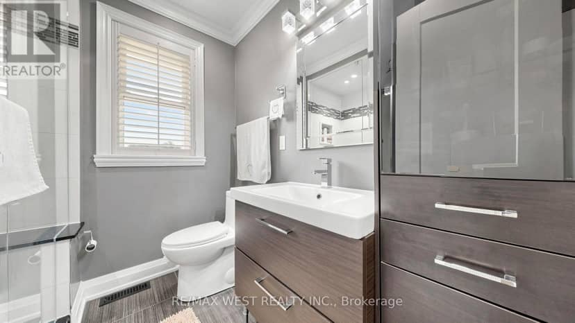 555 McCowan Road — photo 26 of 40