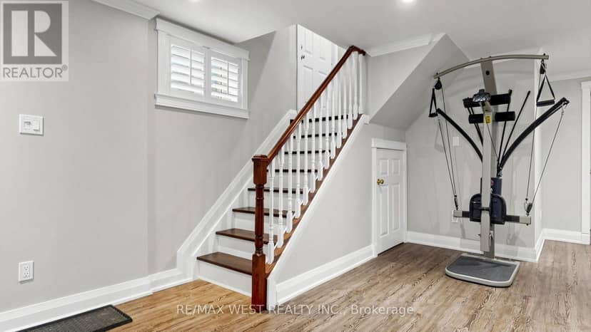 555 McCowan Road — photo 27 of 40