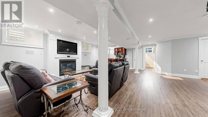 555 McCowan Road — photo 31 of 40