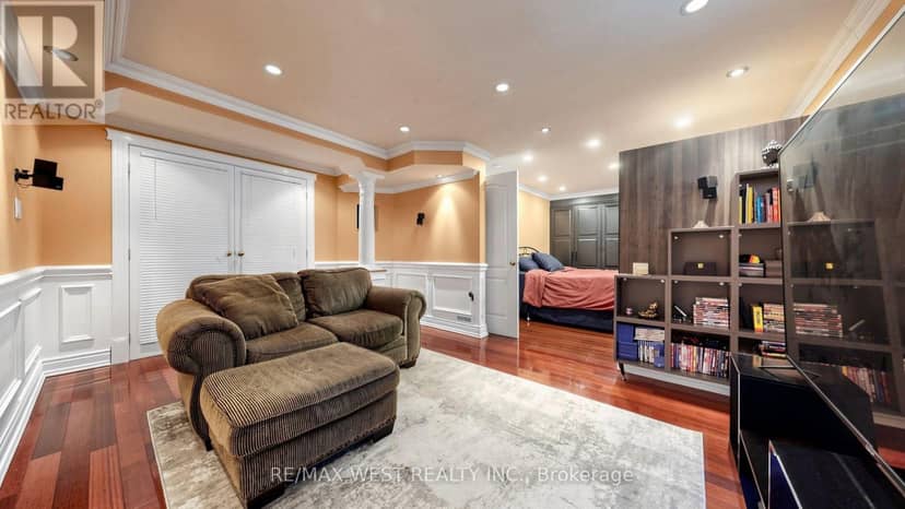 555 McCowan Road — photo 34 of 40