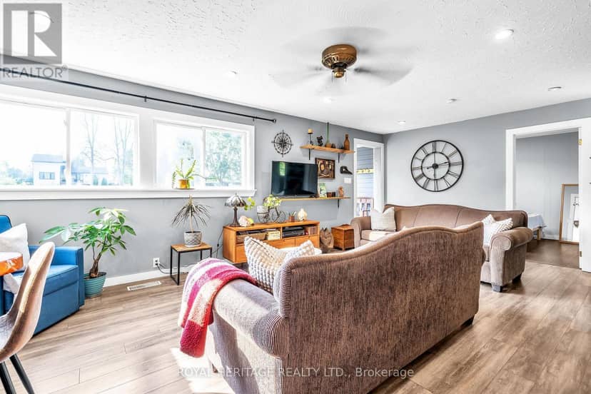4174 Fountain Drive — photo 17 of 40