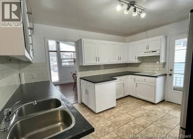 141-143 West Lane — photo 2 of 28