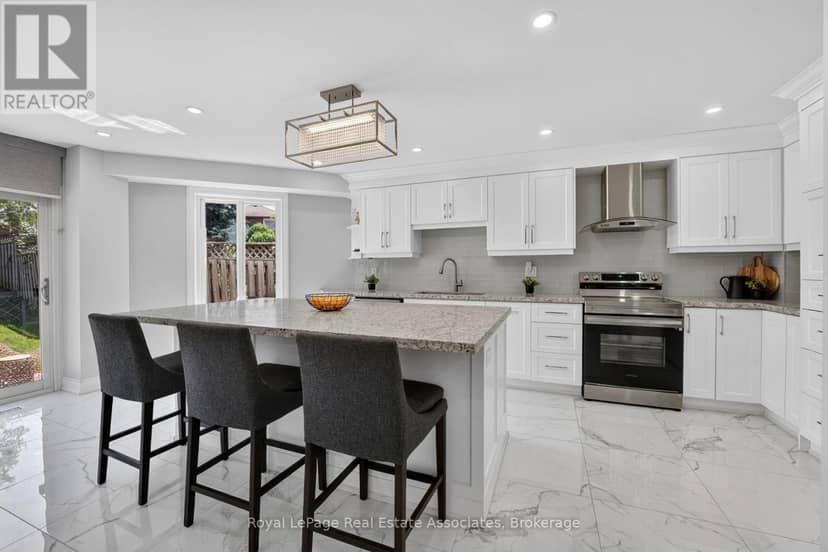 3346 Chartrand Crescent — photo 12 of 40